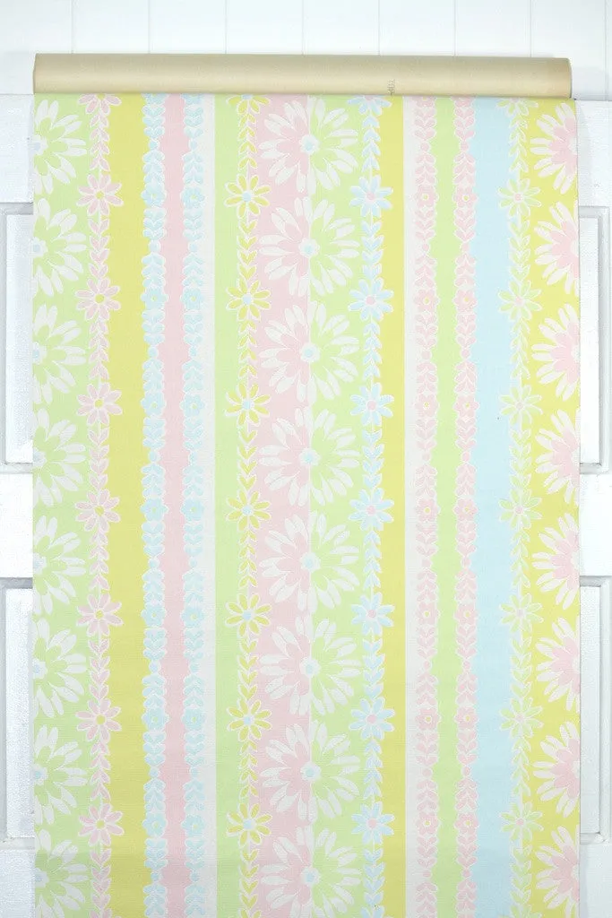 1960s Floral Vintage Wallpaper