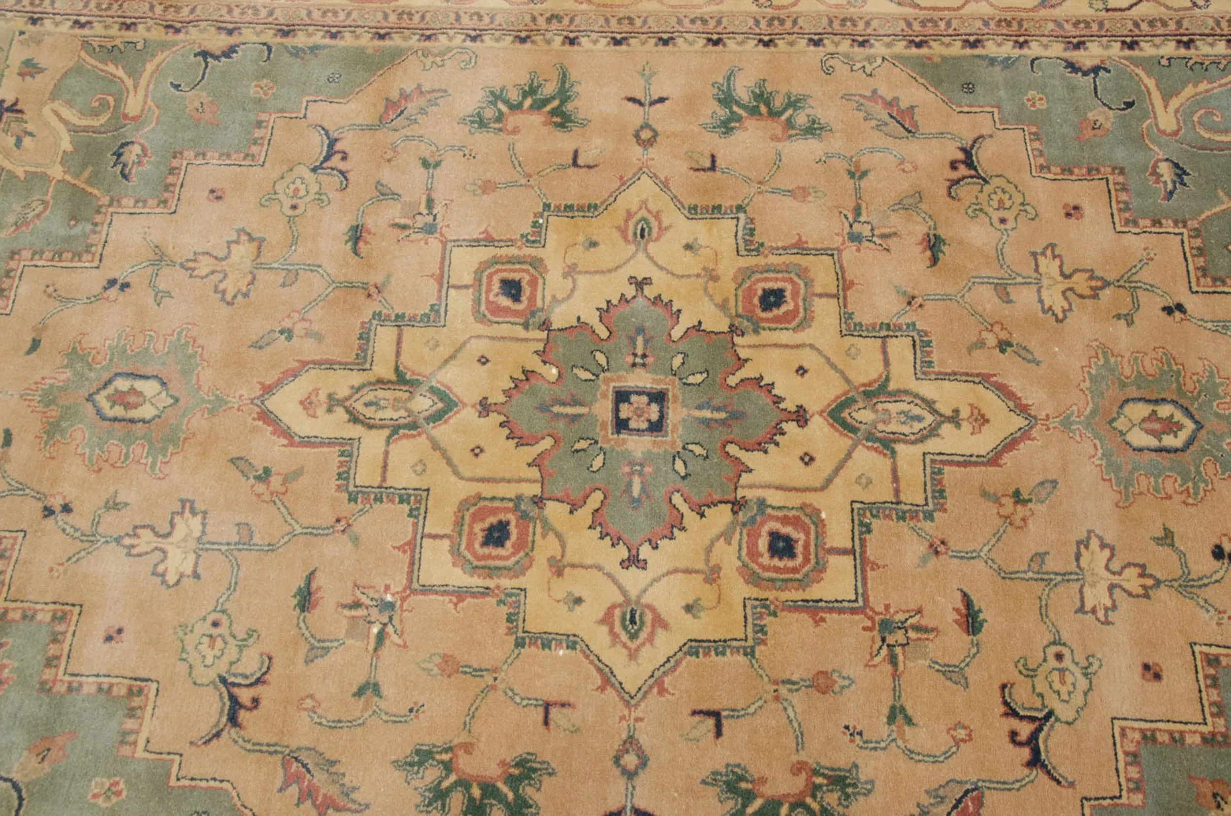 6x9 Vintage Tea Washed Indian Heriz Design Carpet