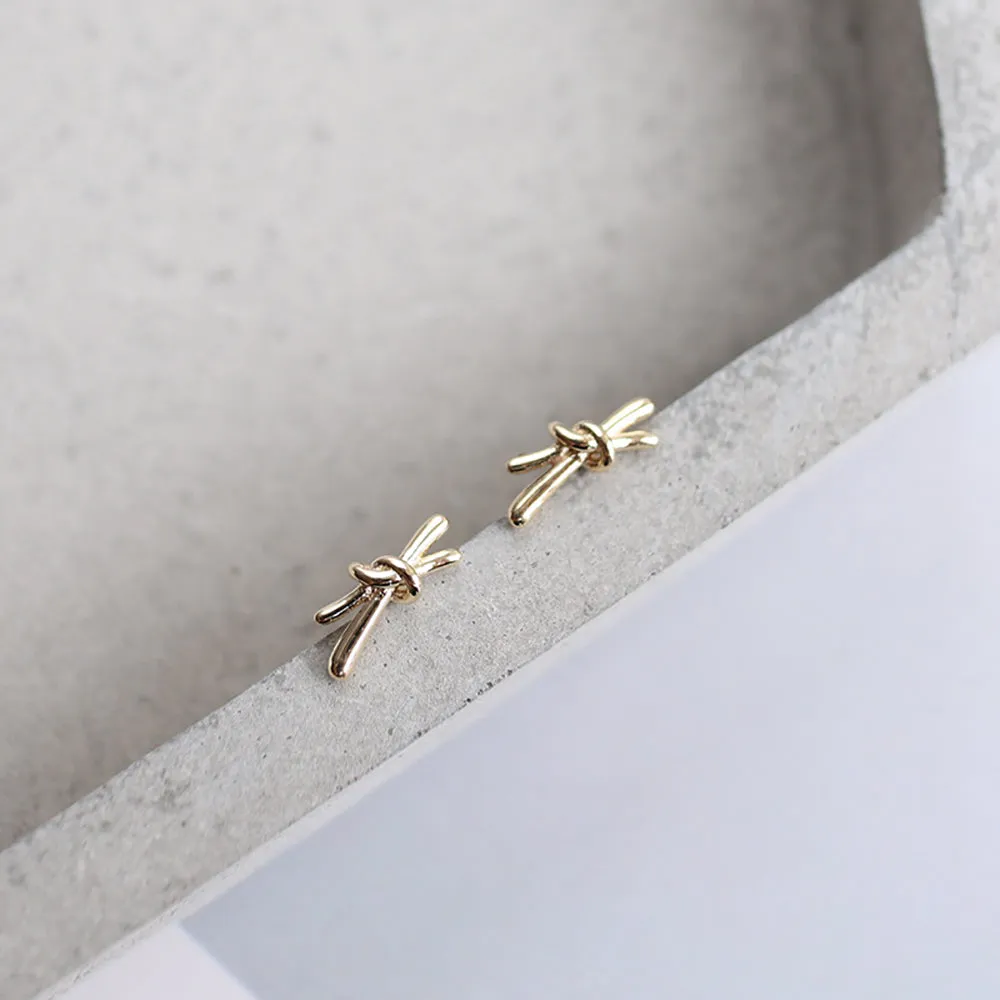 9K Solid Gold Ear Stud Earrings Bow Simple Beautiful Charm Jewelry