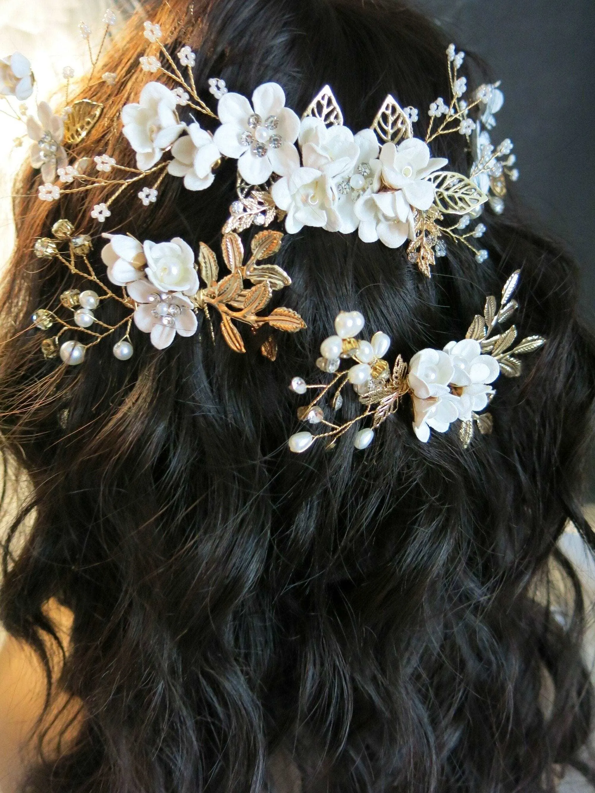 Bridal White Flower 2 PC Hairpin Set, Wedding Fabric Hair Pins, Floral Pearl Wire Hairpiece, Bridesmaid Silk Flower Hairpin 2 PC Set