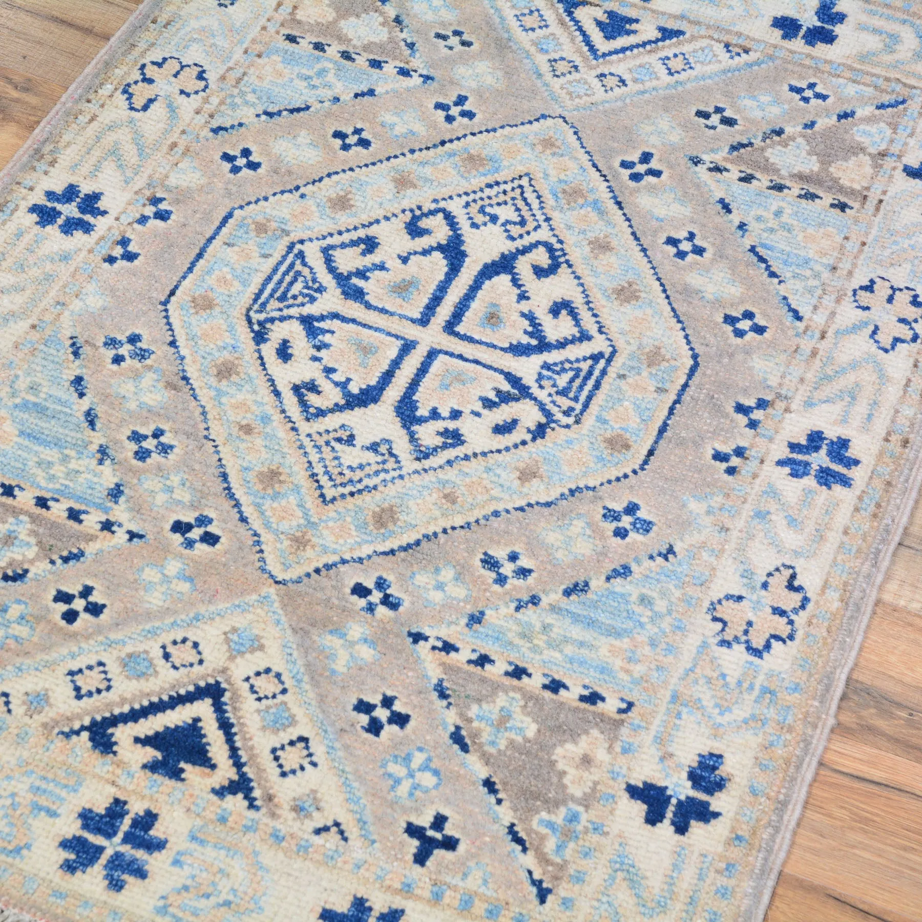 Hand-Knotted Oriental Kazak Tribal Design Handmade Wool Rug (Size 1.10 X 3.0) Cwral-8040