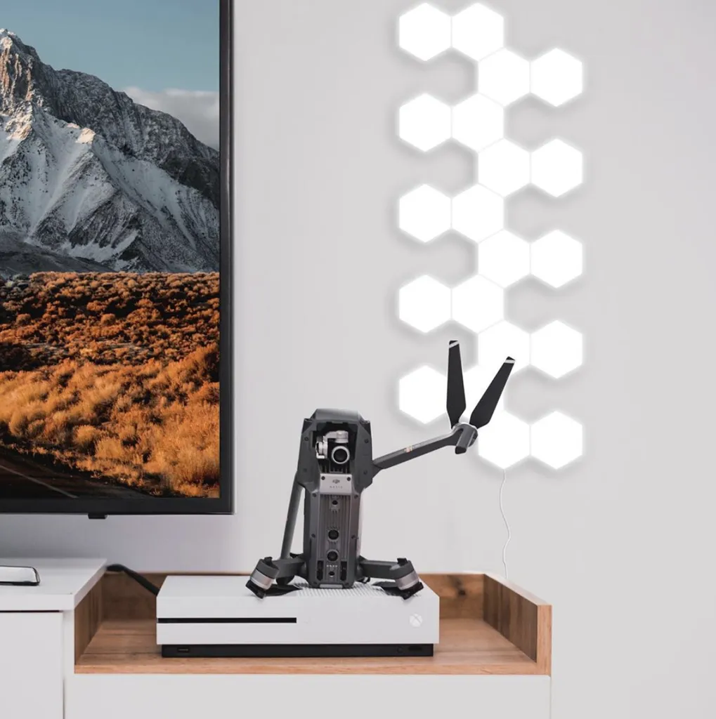 Hexagonal LED Touch Lamp