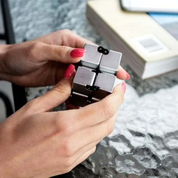 Infinite-Folding Creative Cube Fidgeting Gadget - Assorted Colors