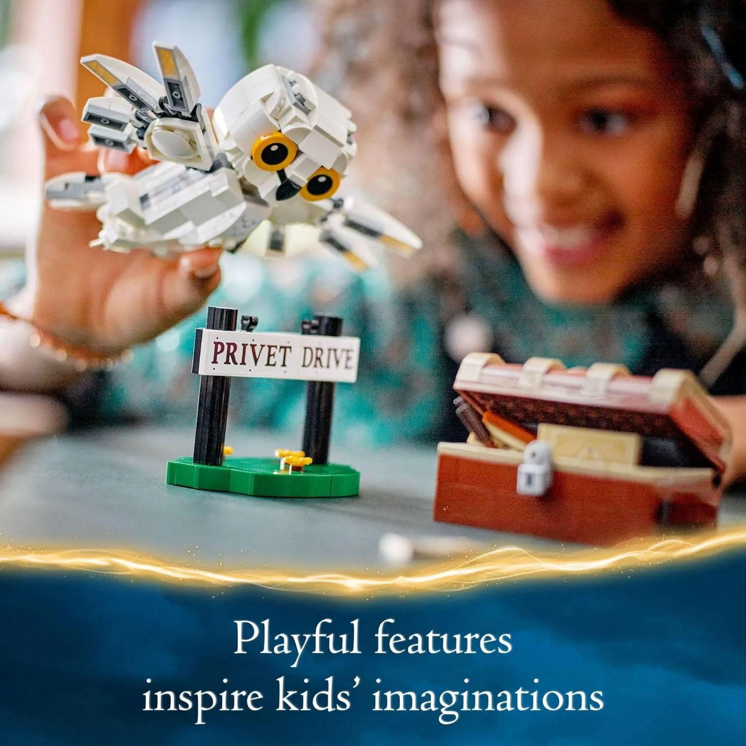 Lego Hedwig™ at 4 Privet Drive (76425)