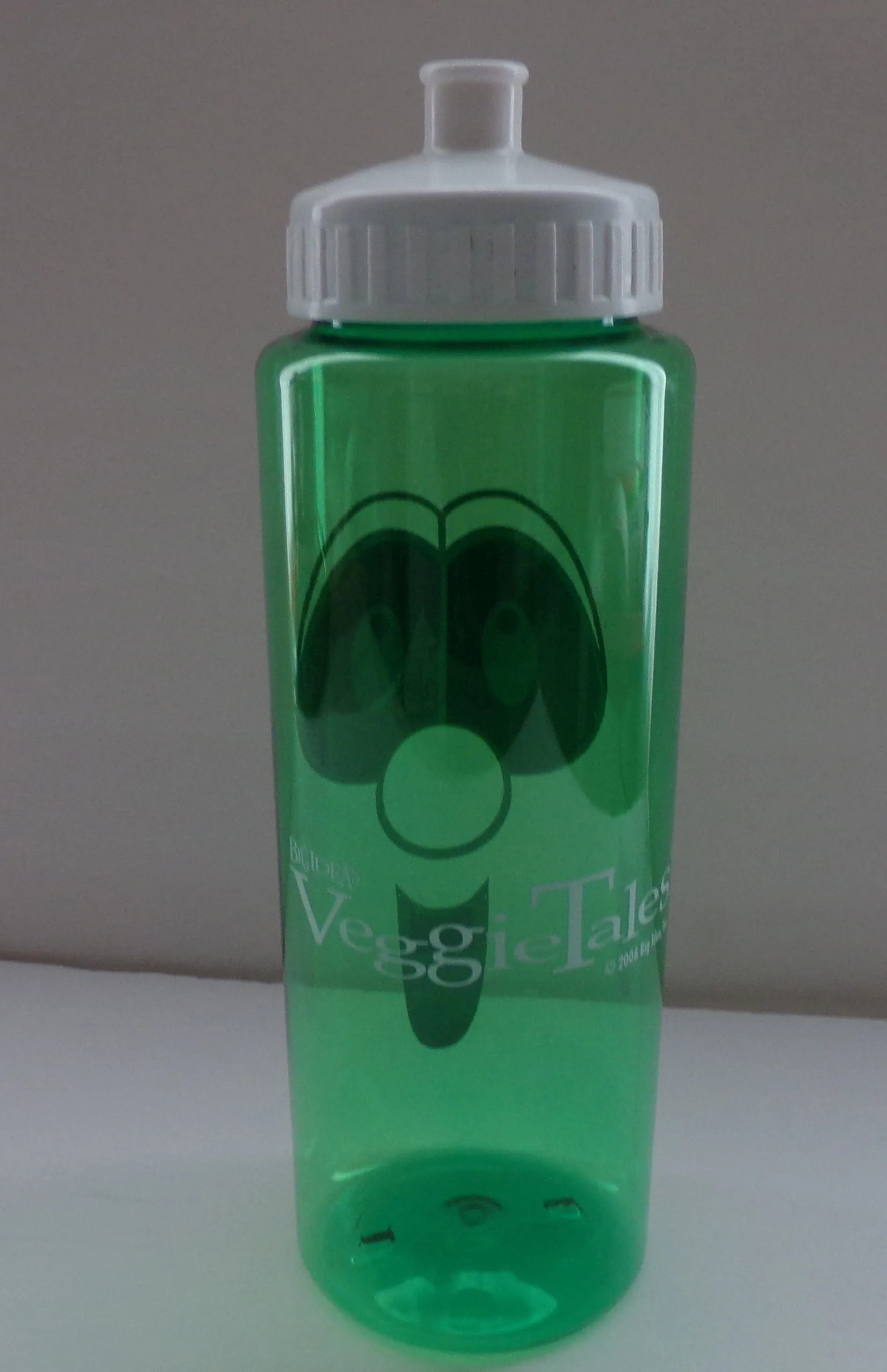 Veggie Tales Larry the Cucumber Plastic Water Sports Bottle