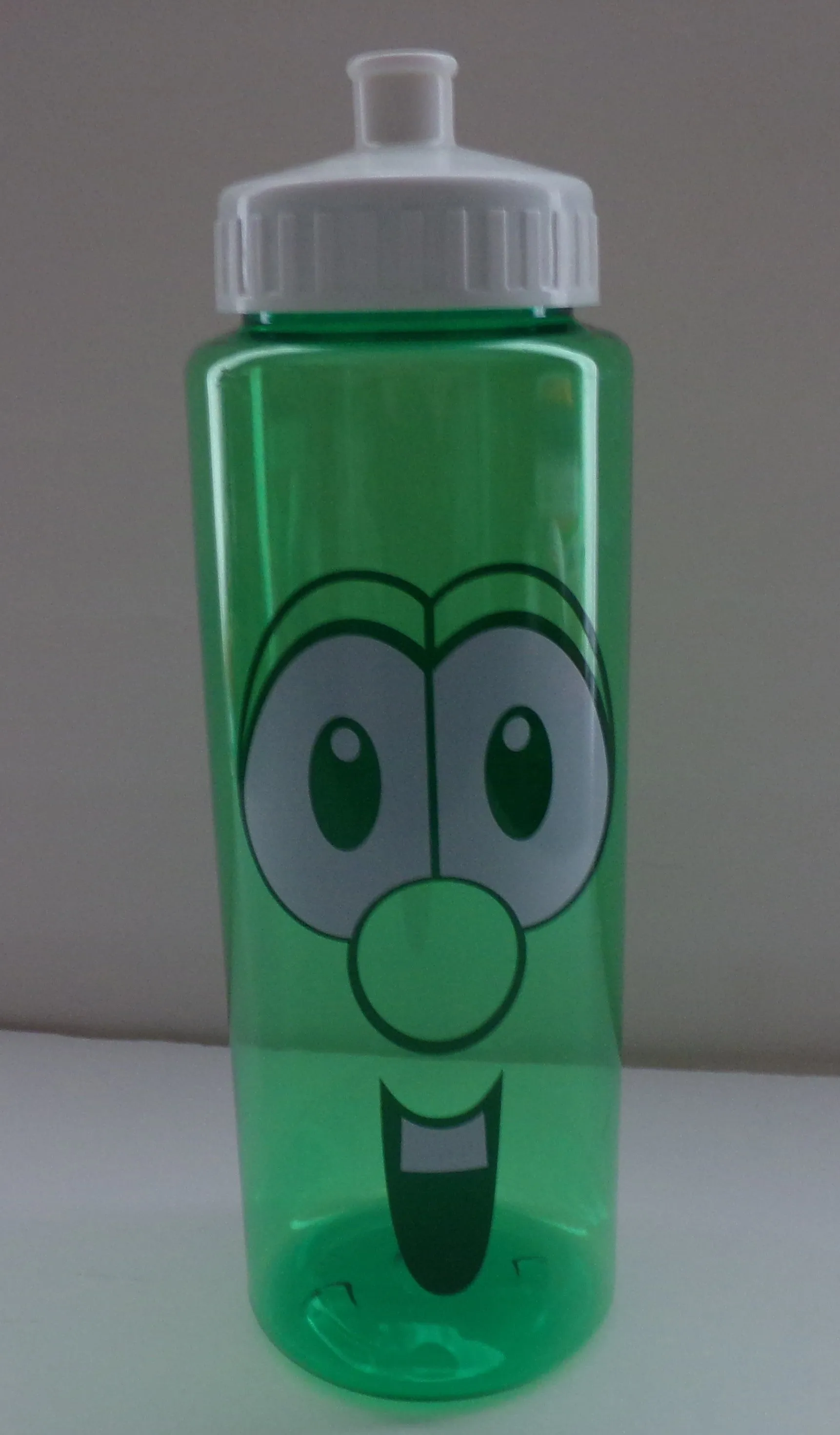 Veggie Tales Larry the Cucumber Plastic Water Sports Bottle