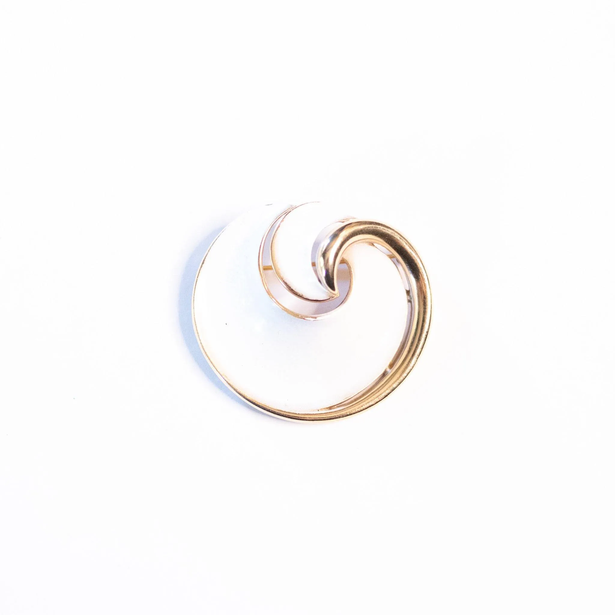Vintage Crown Trifari White Enamel and Gold Swirl Mid Century Modern Brooch