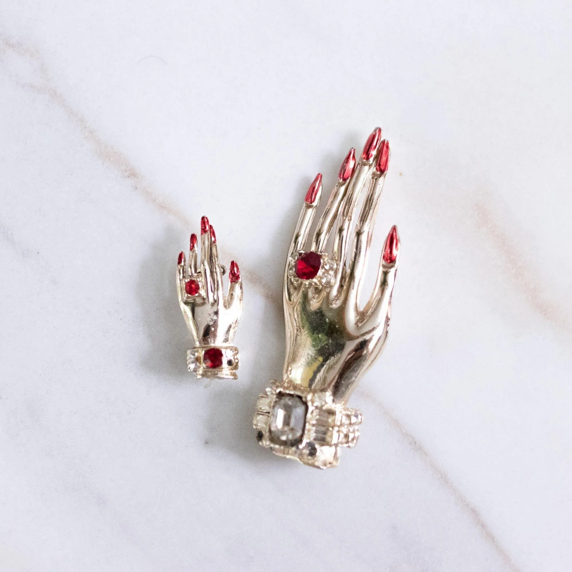 Vintage Hands of Friendship Scatter Pin Brooch Set