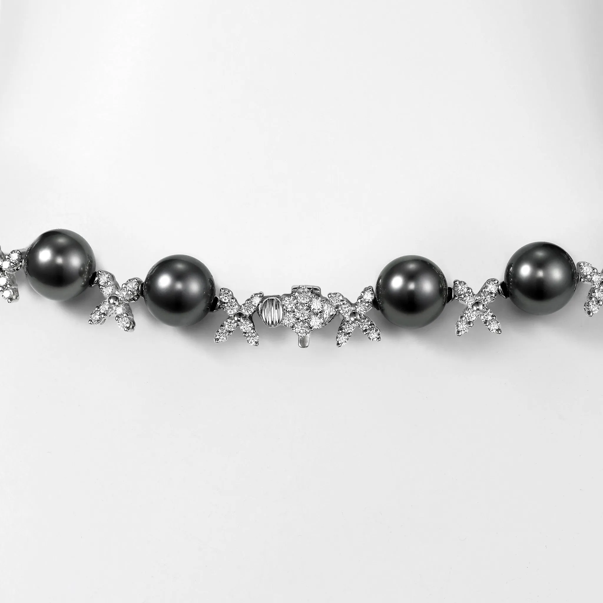 White Gold Diamond & Tahitian Pearl Necklace
